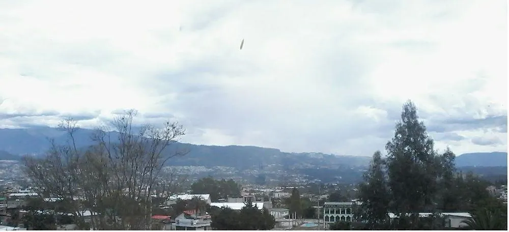 B And B Near Airport And 基多 2*,  厄瓜多尔